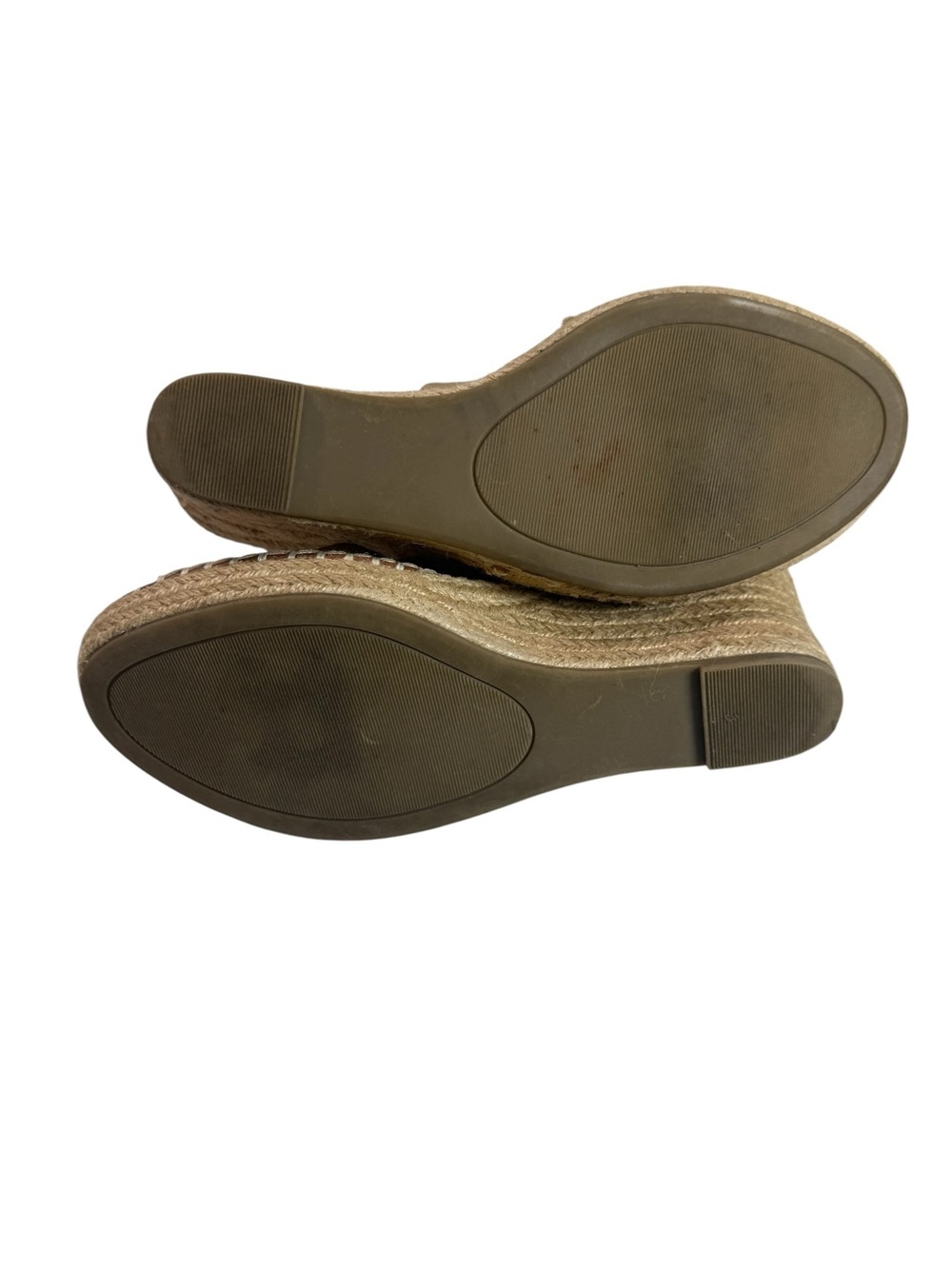 Rampage Wedge Espadrille Sandals in Metallic Gold
Size 9.5 - Picture 6 of 11